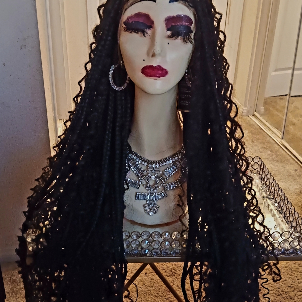 Wig - Picture 4 of 5